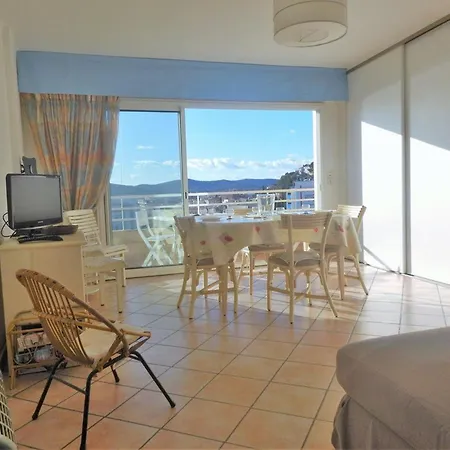2 Pieces, Terrasse, Proche Et Centre, - Fr-1-251-345 Lägenhet Le Lavandou